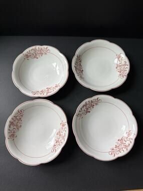 Gilman & Collamore & Co NY Bowls Porcelain White Red Set 4 5th Ave & 30th St